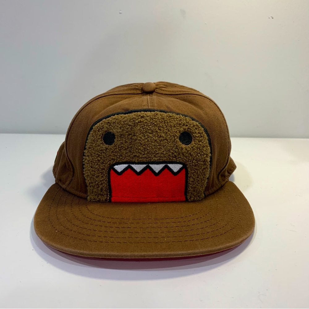 Domo Kun M’en Youth Baseball Hat Cap Brown fitted Japan NHK Red Big Mouth